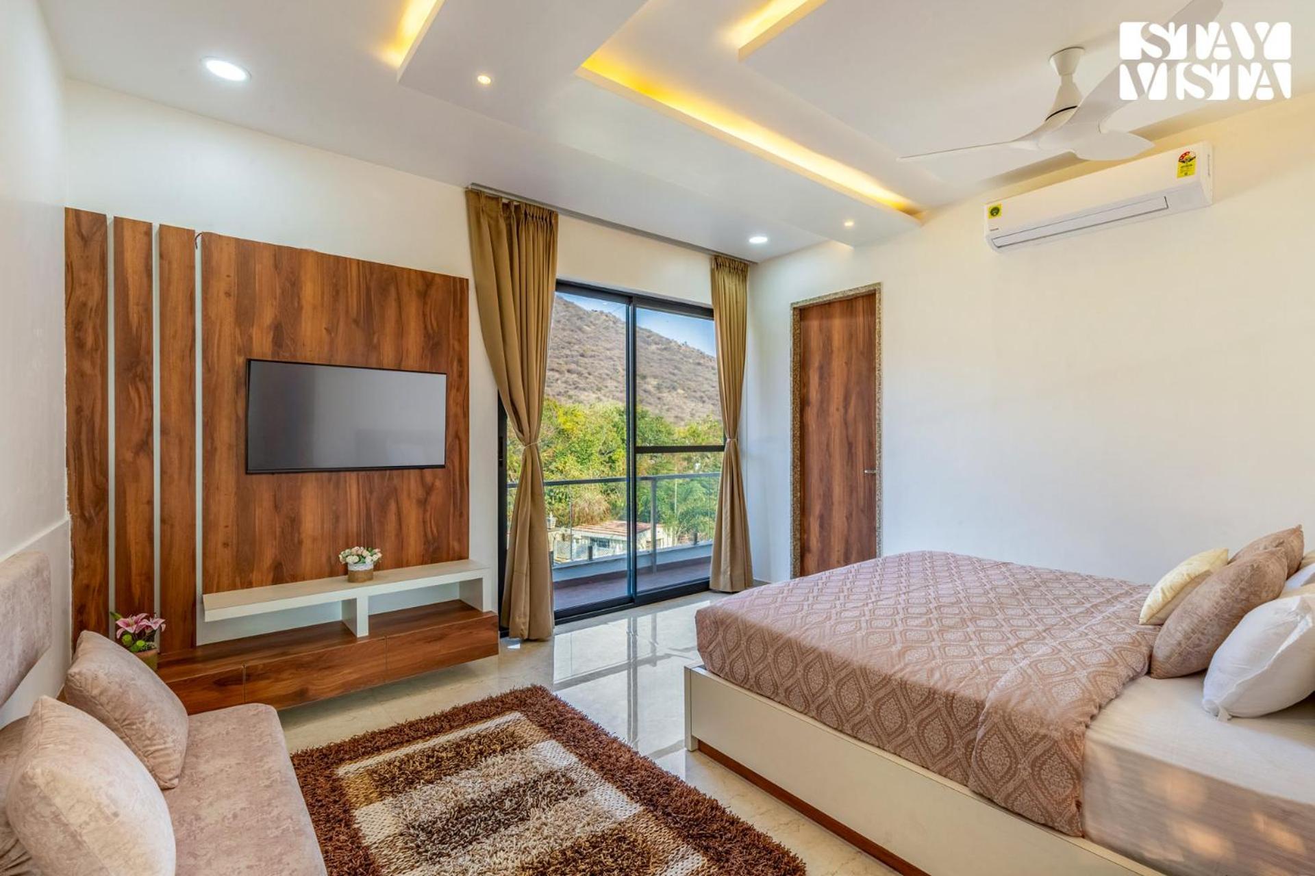 Stayvista'S Bella Dream - Mountain-View With Outdoor Pool, Lawn Featuring A Gazebo & Indoor Games Udajpur Zewnętrze zdjęcie