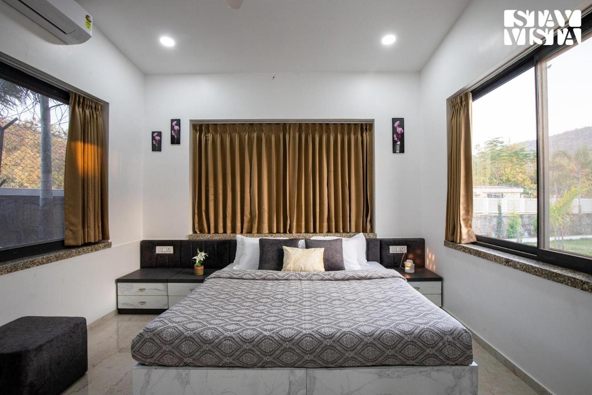 Stayvista'S Bella Dream - Mountain-View With Outdoor Pool, Lawn Featuring A Gazebo & Indoor Games Udajpur Zewnętrze zdjęcie