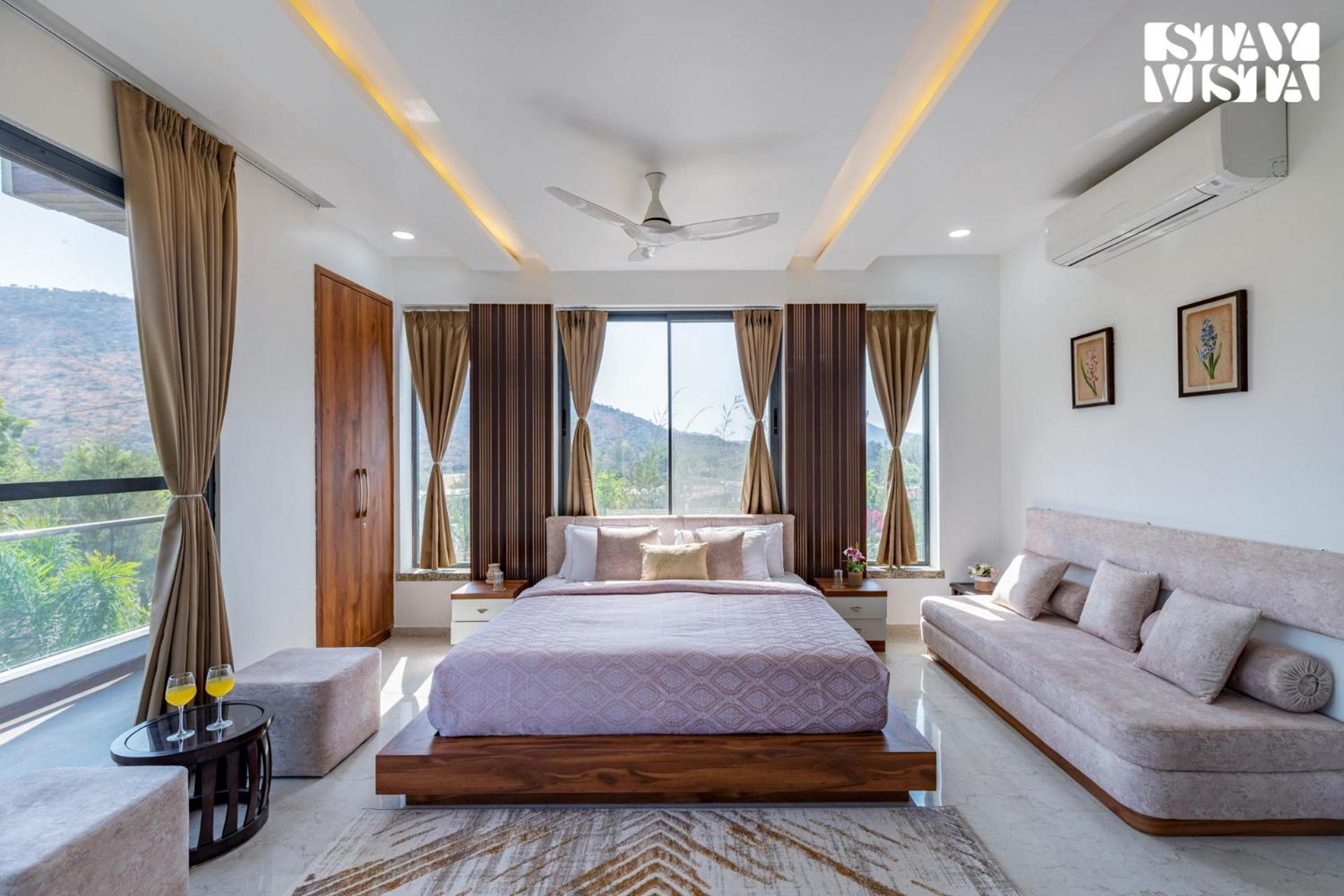 Stayvista'S Bella Dream - Mountain-View With Outdoor Pool, Lawn Featuring A Gazebo & Indoor Games Udajpur Zewnętrze zdjęcie