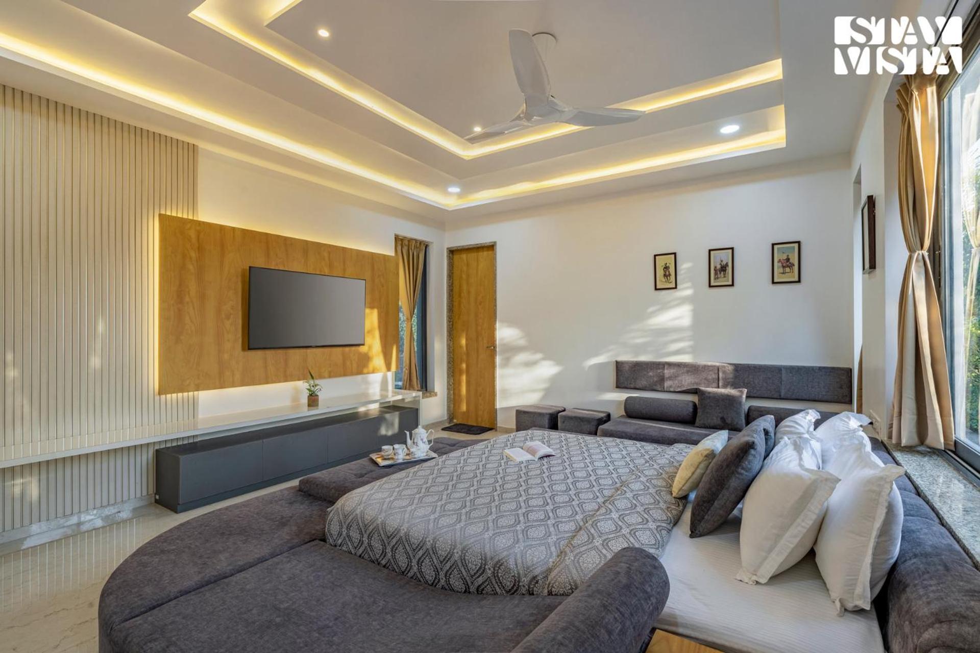 Stayvista'S Bella Dream - Mountain-View With Outdoor Pool, Lawn Featuring A Gazebo & Indoor Games Udajpur Zewnętrze zdjęcie